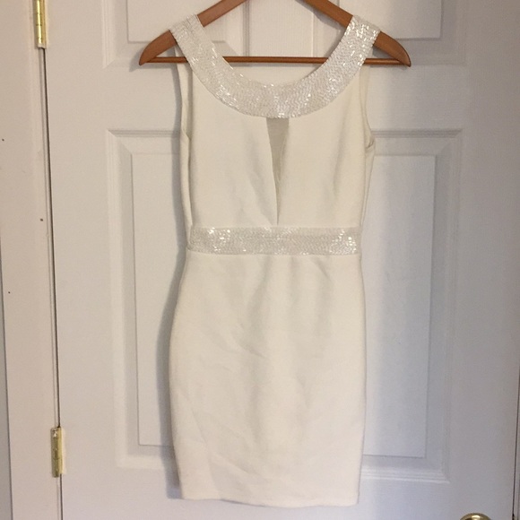 Windsor mini white dress, stretchy with beading - Picture 1 of 3